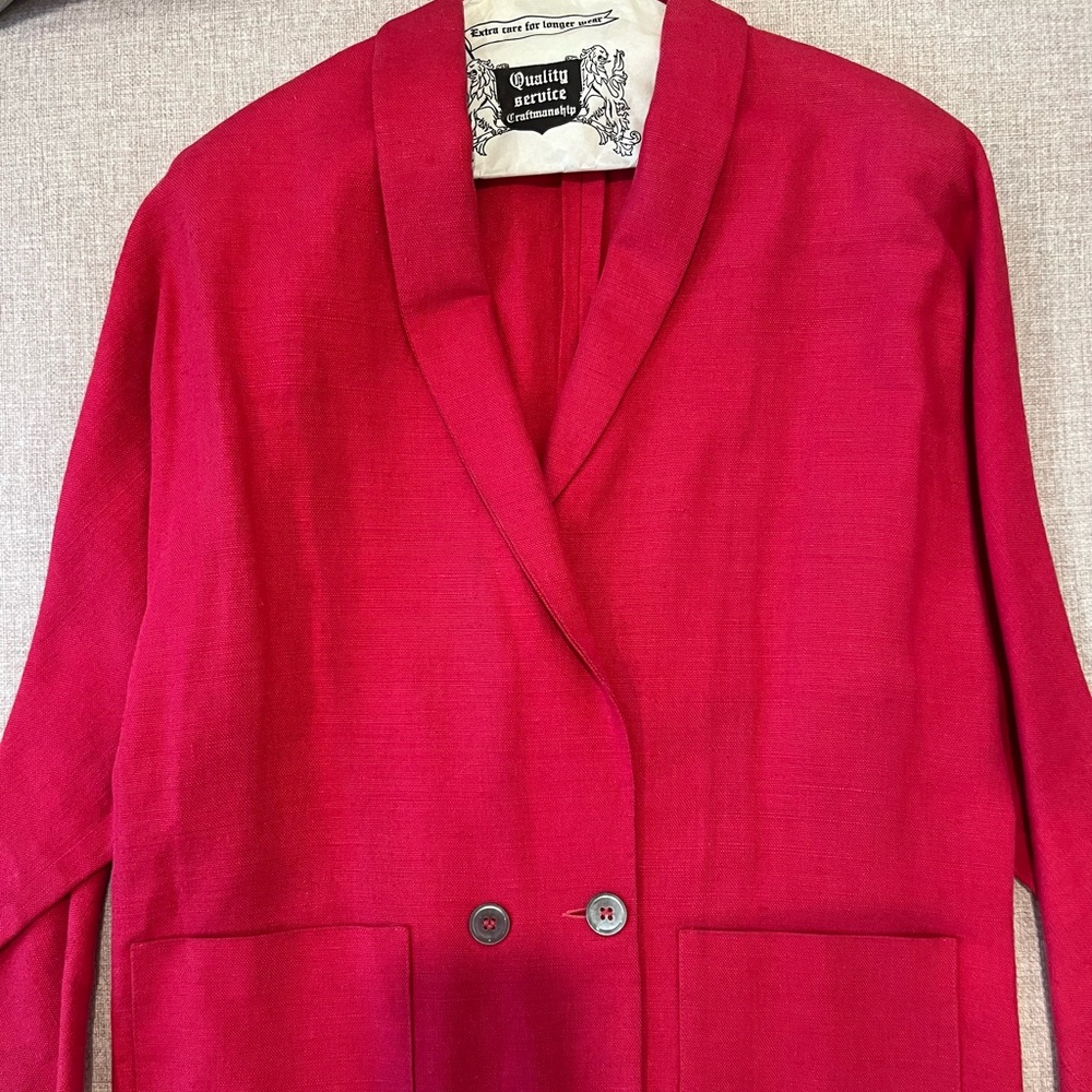Jones NY Size 6 Shoulder Pad Two Button Red Blazer